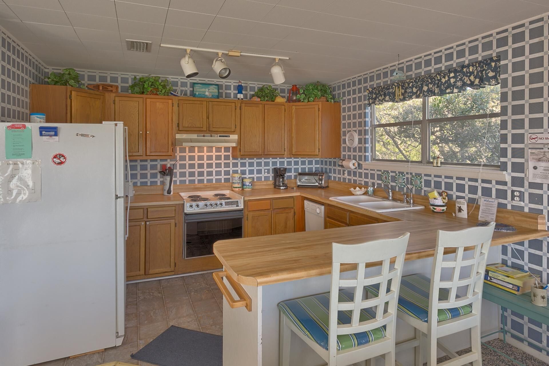 Casamar: 2  BR, 1.5  BA House in St. George Island, Sleeps 6