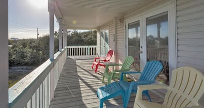 Casamar: 2 BR, 1.5 BA House in St. George Island, Sleeps 6