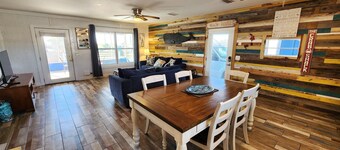 Direct beach access with PRIVATE POOL!