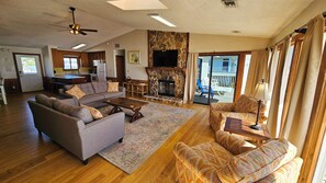 تلفزيون ذكي