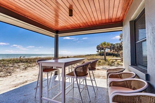 BEACHFRONT! PRIVATE POOL! All new 2025 renovation.