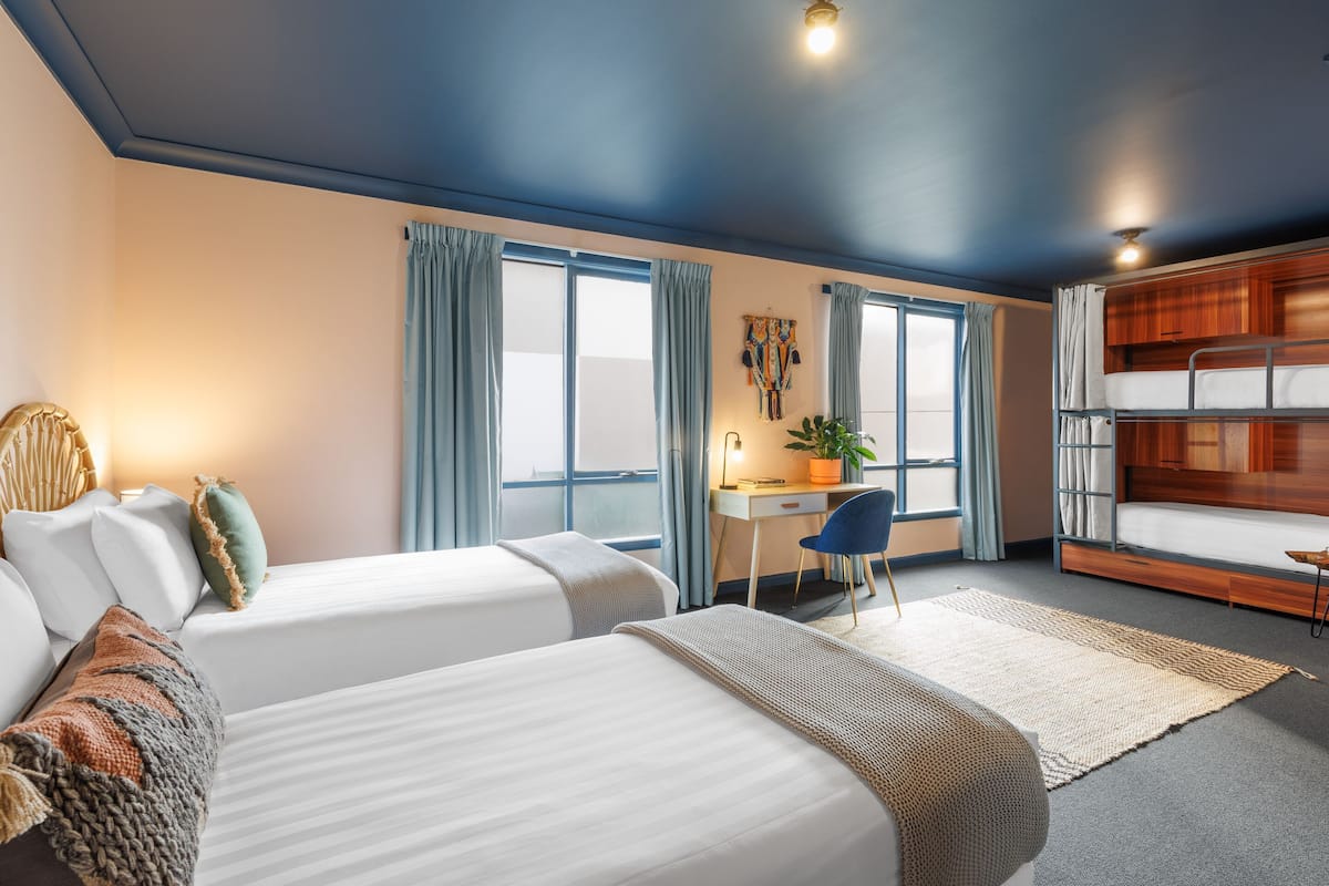 Standard Room (Quad), Private Bathroom