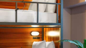 12 Bed Mixed Community Dorm | 1 bedroom, free WiFi, bed sheets