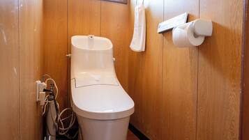 Comfort Condo | Bilik Mandi | Kelengkapan dandanan diri percuma, pengering rambut, selipar