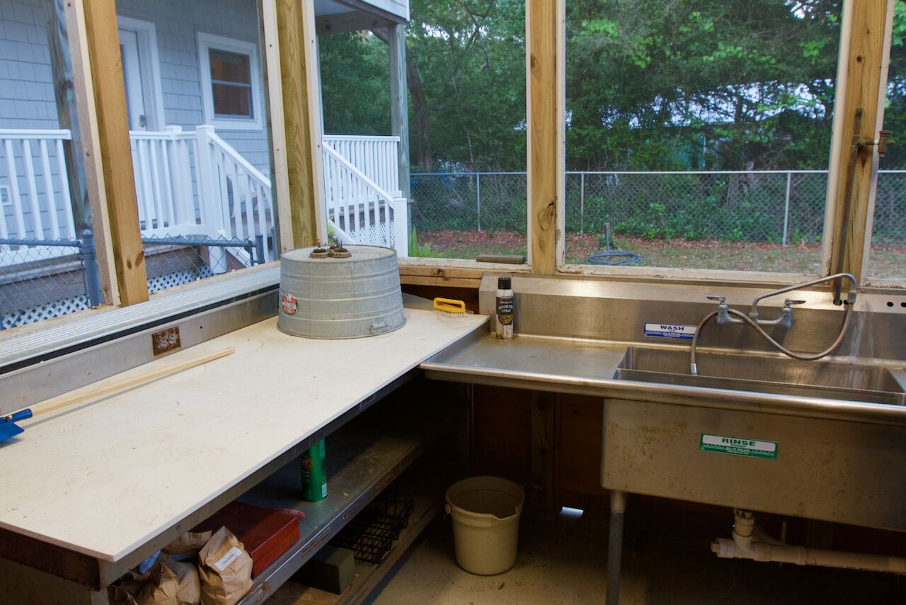 Romantic Large and/or Guest house located on 3 miles of exclusive beachfront. 