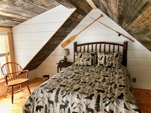 2 makuuhuonetta, silitysrauta/-lauta, ilmainen Wi-Fi, vuodevaatteet