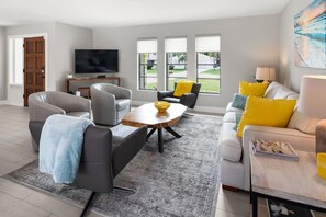 تلفزيون ذكي، ألعاب فيديو، ستيريو