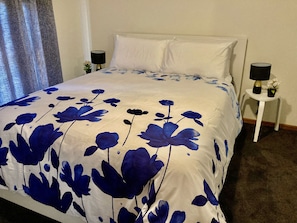 2 habitaciones, tabla de planchar con plancha y wifi gratis
