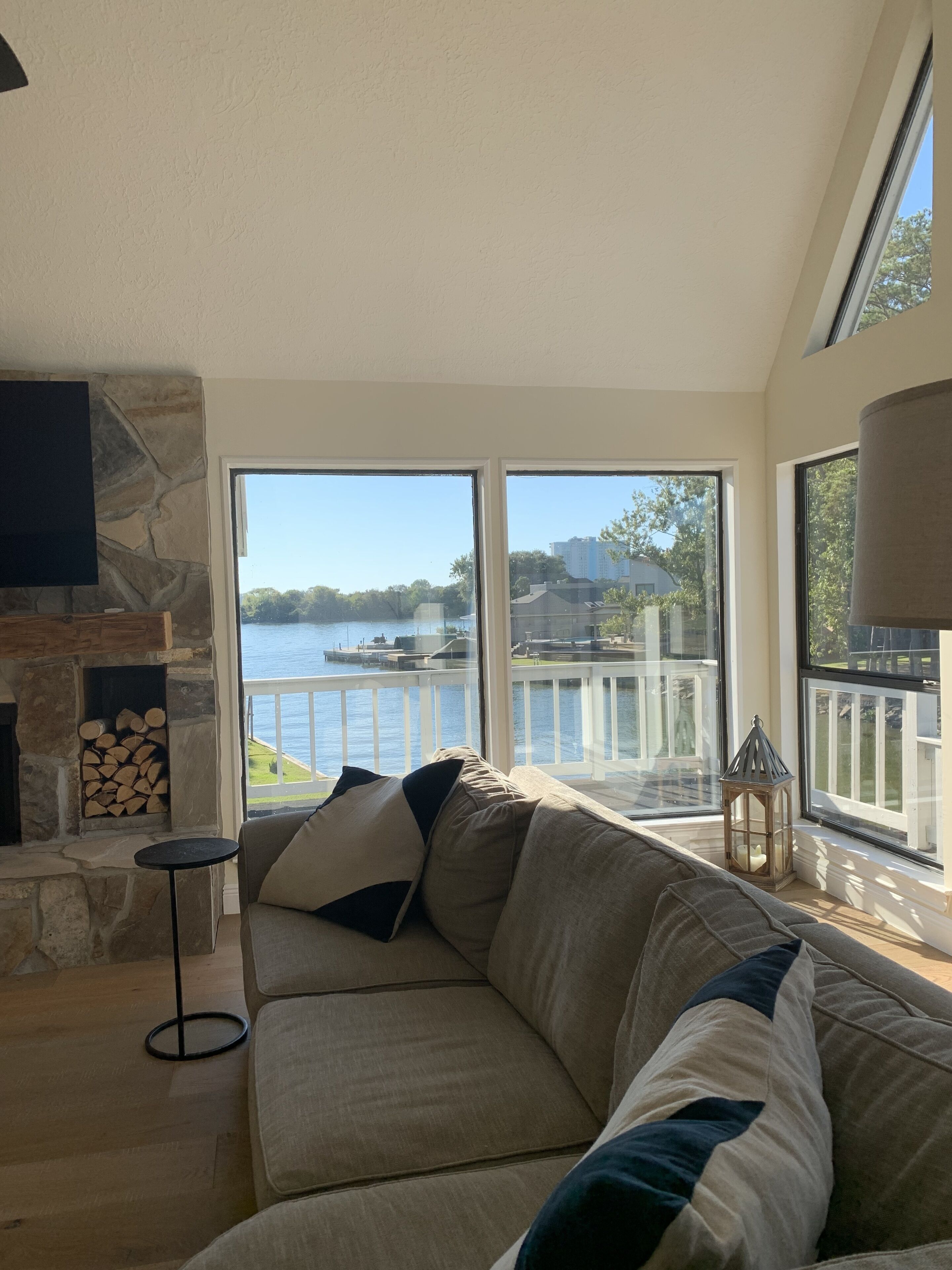 Waterfront Lake Conroe Luxury Playground - Fishing, Boating, Swimming