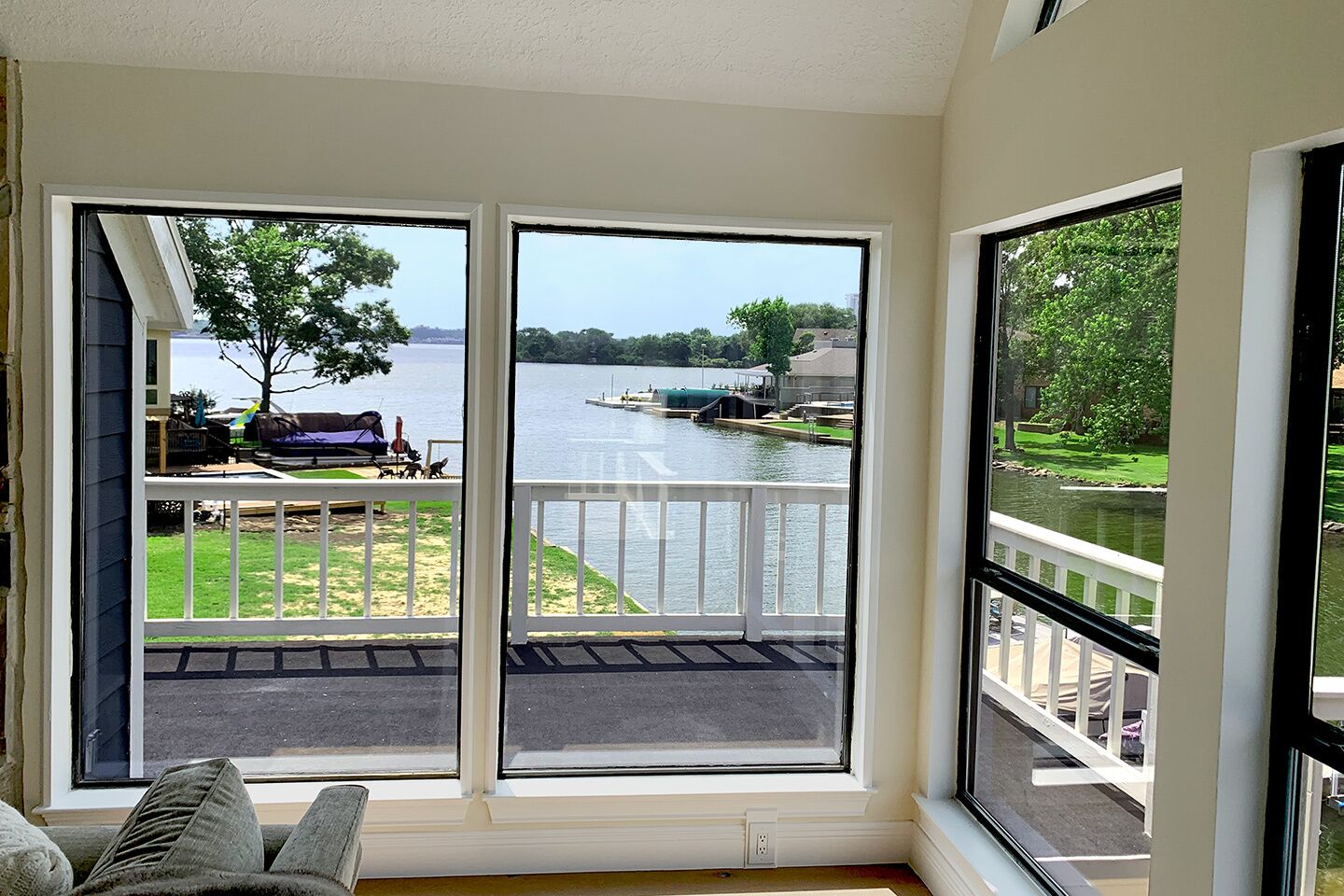 Waterfront Lake Conroe Luxury Playground - Fishing, Boating, Swimming