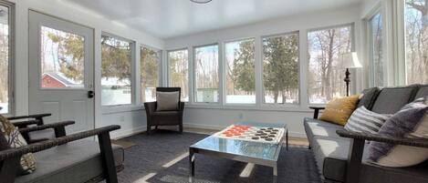 Smart TV, fireplace, video games, DVD player