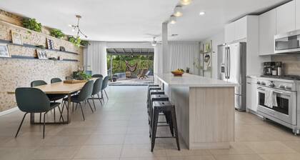 Mid Century Stunner by Homeslice Stays