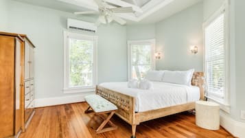 7 多间卧室、办公桌、熨斗/熨衣板、旅行婴儿床