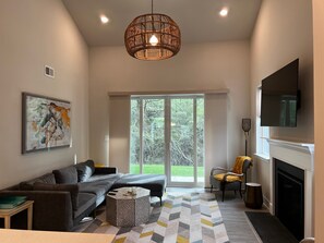 TV connectée, cheminée