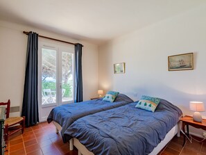 4 Schlafzimmer, Reisekinderbett, kostenloses WLAN, Bettwäsche