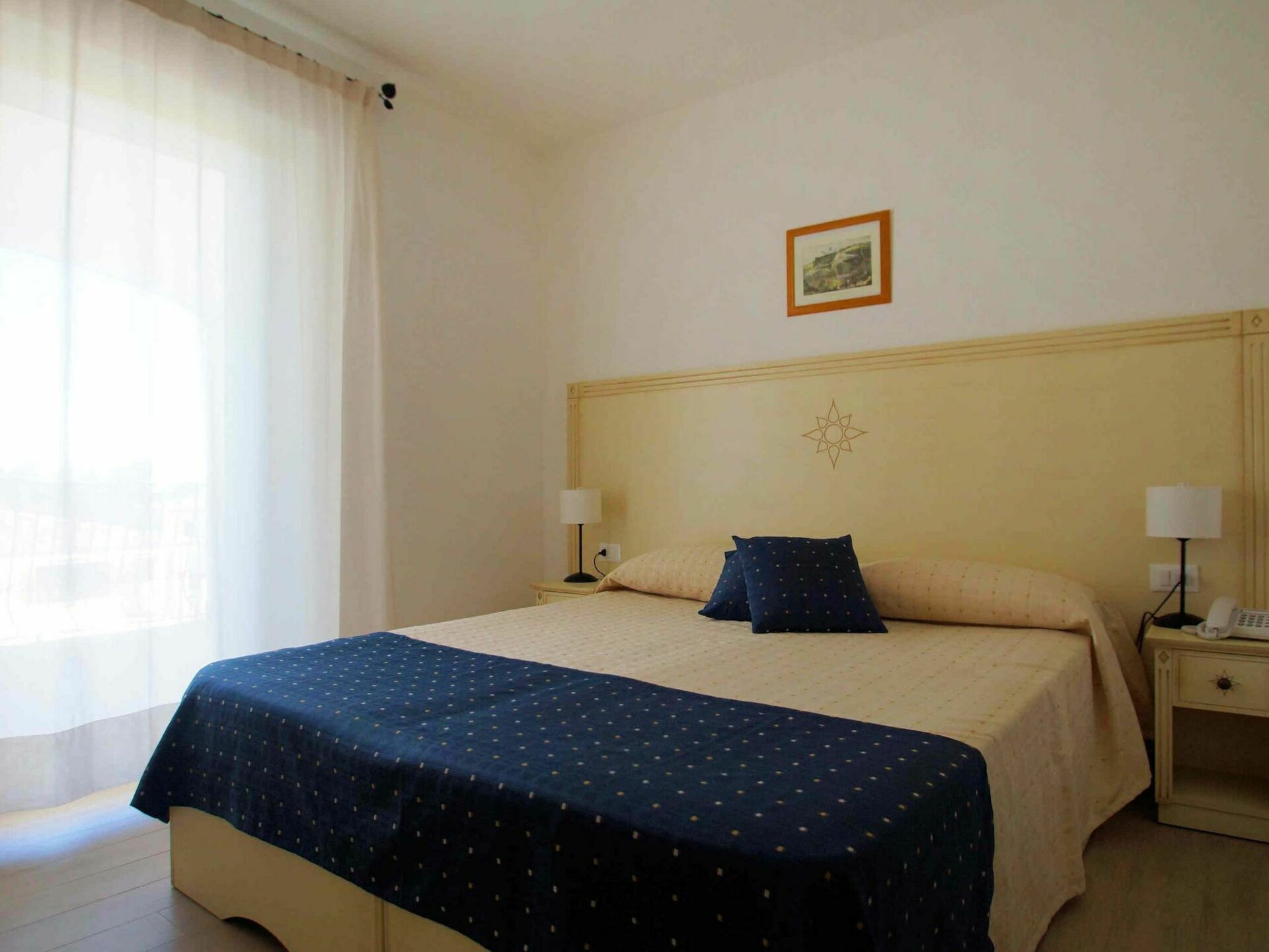 Hermoso apartamento para 2 personas con WIFI, A/C, terraza, mascotas permitida y aparcamiento