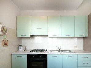 Ofen, Toaster, Hochstuhl