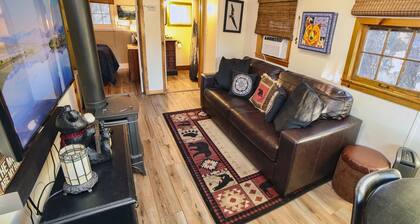 2 Bedroom with Great View from Wrap-Around Deck