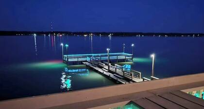 Under the Pines on Lake Livingston- BEAUTIFUL WATER VIEW!