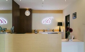 Reception - Best Hotel (Surabaya)