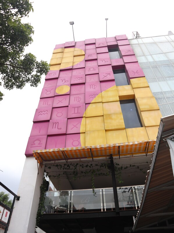 ด้านหน้�าที่พัก