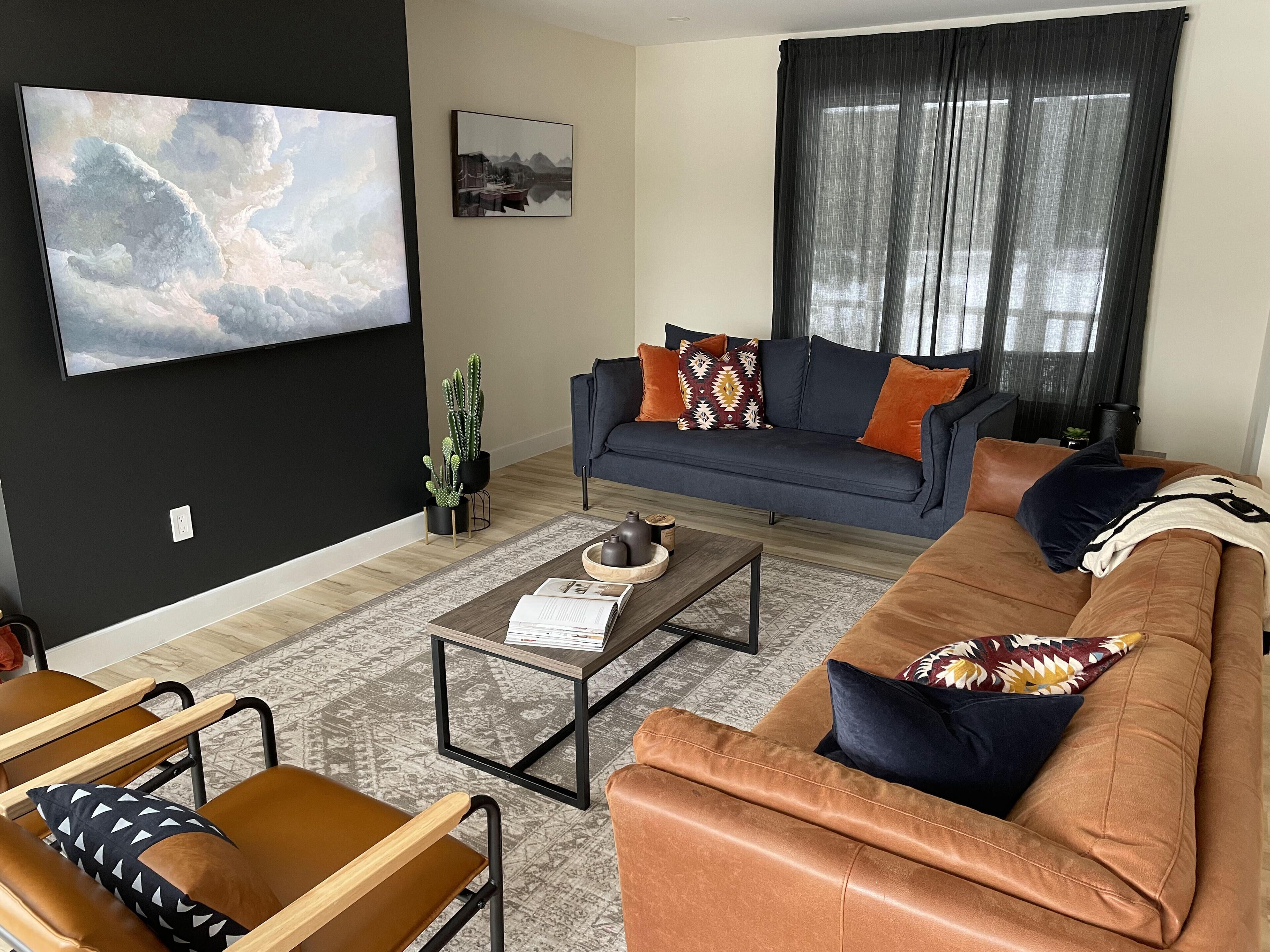 The Peninsula Cottage in Haliburton - Lakefront w/ hot tub