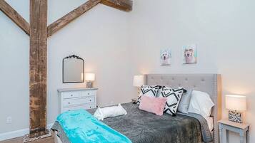 1 bedroom, desk, iron/ironing board, travel cot