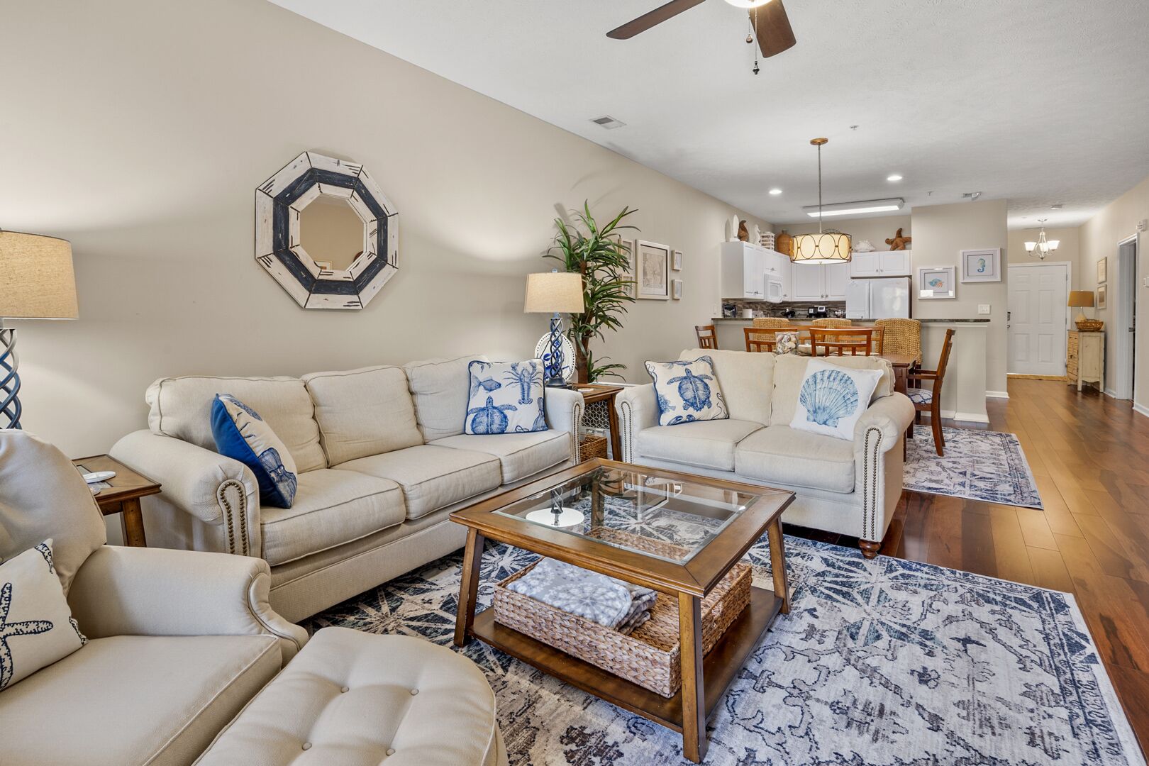 Vacation paradise family rental with lots of amenities in popular Ocean Drive Beach