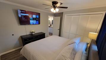 3 chambres, fer et planche à repasser, Wi-Fi gratuit, draps fournis