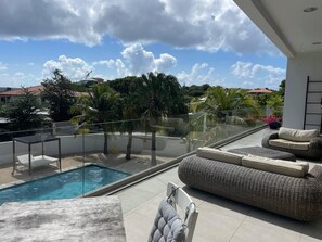 Outdoor dining - Luxury 4 bed Villa - Private Pool - Sleeps 8 (Willemstad)