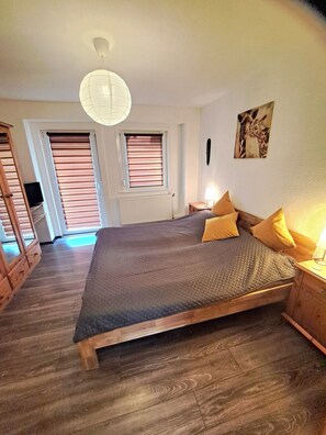 1 soverom, strykejern/-brett, wi-fi (inkludert) og sengetøy