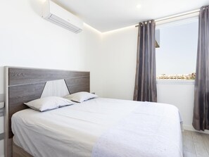 2 bedrooms, Internet, bed sheets