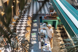Bar (on property) - Quba by Montraj Pattaya (Pattaya)