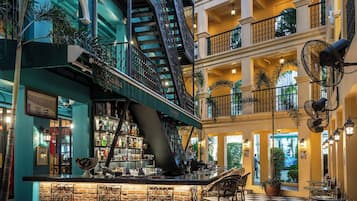 Der serveres morgenmad, frokost og aftensmad