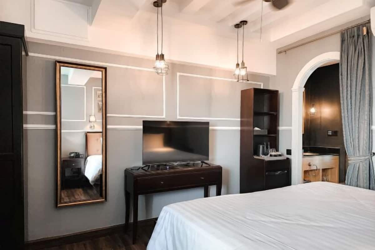 1 bedroom, iron/ironing board, free WiFi, bed sheets