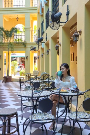 Se sirven desayunos, almuerzos y cenas