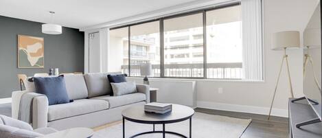 Televisión, estéreo