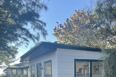 Indian Shores Cottage