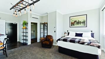 Chief Macfarlane | Egyptian cotton sheets, premium bedding, down duvets, pillow-top beds