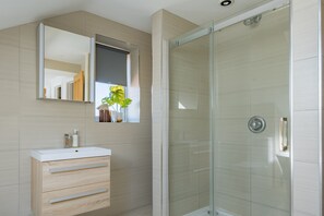 Badewanne, Haartrockner