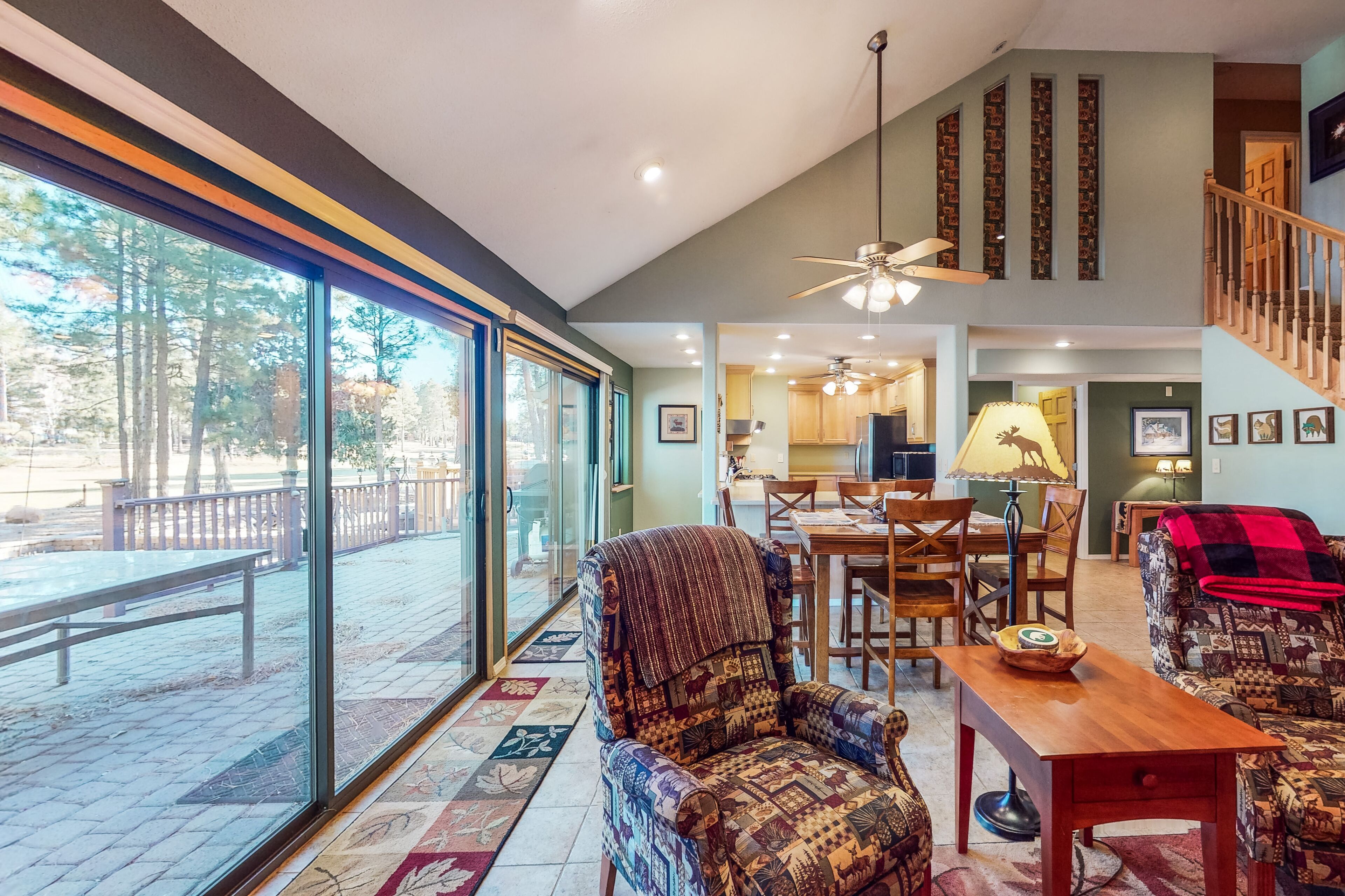 Family Home with Golf Course & Lake Views, Patio, Firepit, WiFi & Central AC