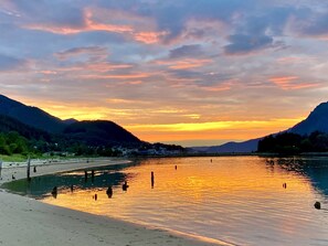 Am Strand, Liegestühle, Strandtücher