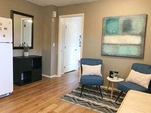 Interior - Balcony Panoramic Mountain View in Canmore (Canmore)