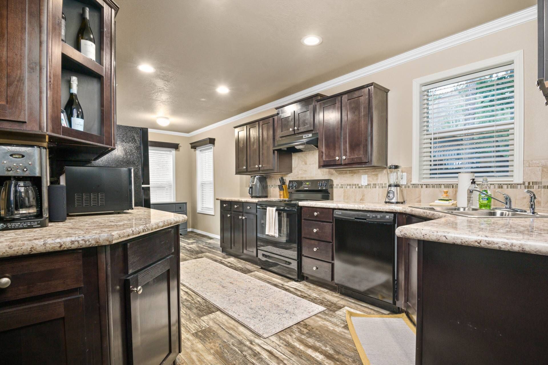 Newly Constructed, Single Level, Open Layout, Walk to Sandy River, 17 Miles to Government Camp