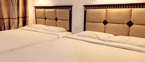 Chambre Familiale, 2 lits doubles | Wi-Fi gratuit, draps fournis