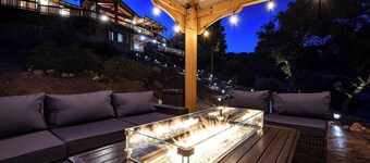Waterfall View Retreat near Yosemite with Spas