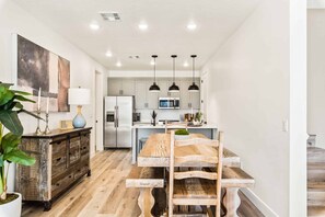 Condo, 3 Bedrooms | Dining