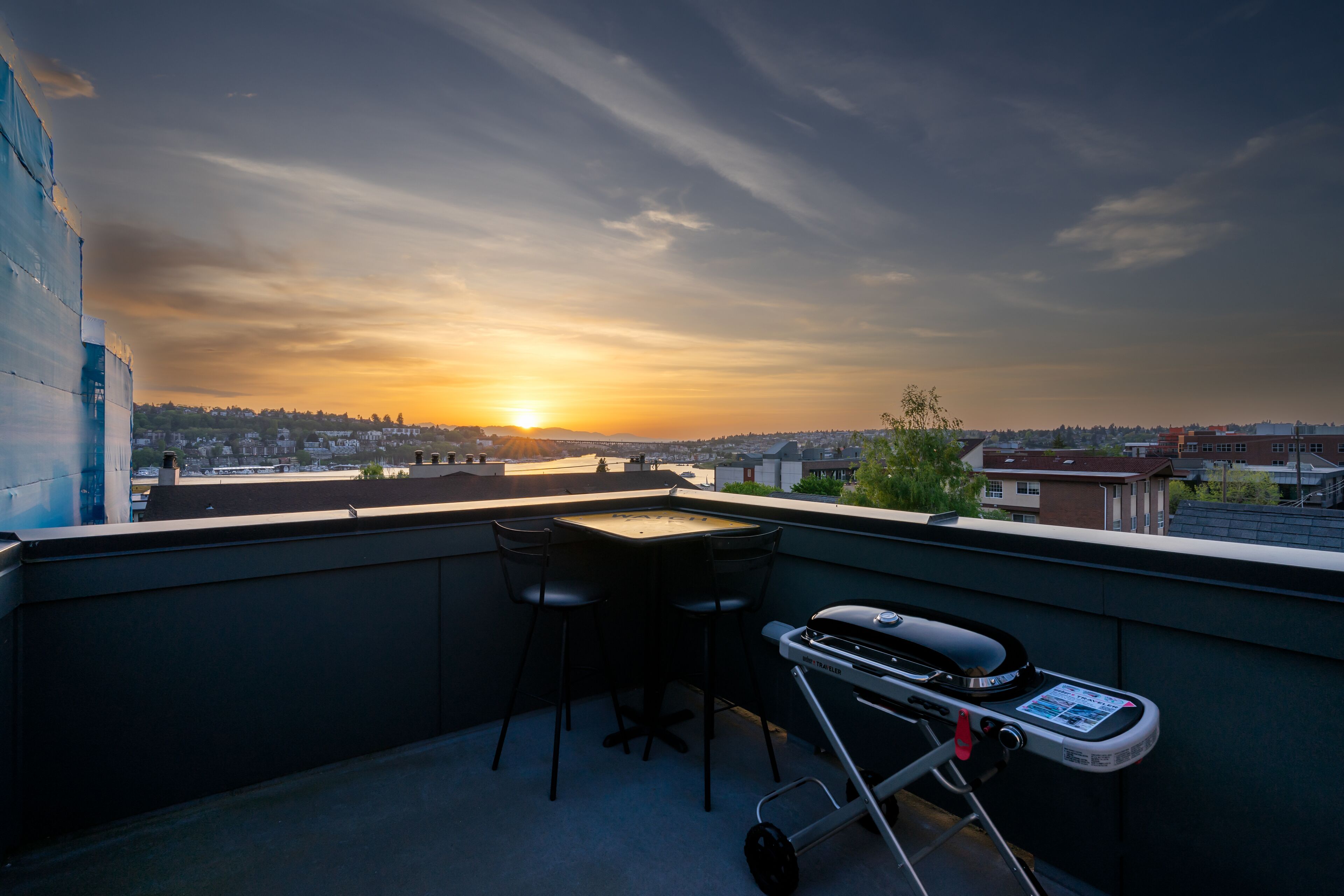 Lake Union View Townhome at East Lake 