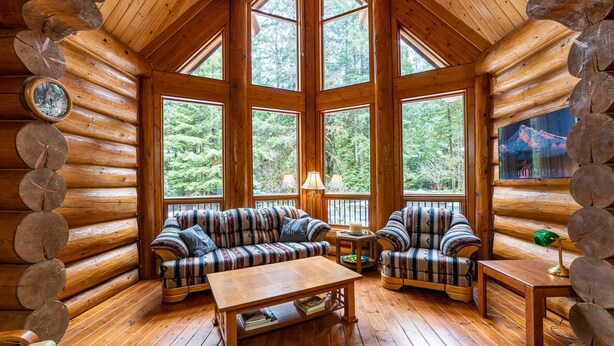 Living area - Baker Bliss 3100 Sqft, Wifi, HotTub, EV charger (Deming)