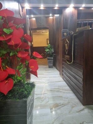 บริ เวณภายนอก